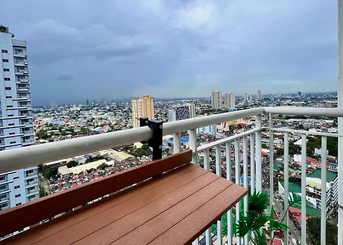 Bed & Breakfast Solace 71 - Grass Residences Manila