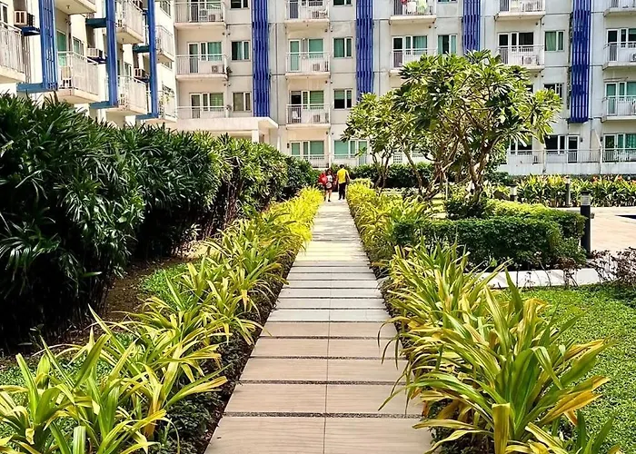 Bed & Breakfast Solace 71 - Grass Residences Manila